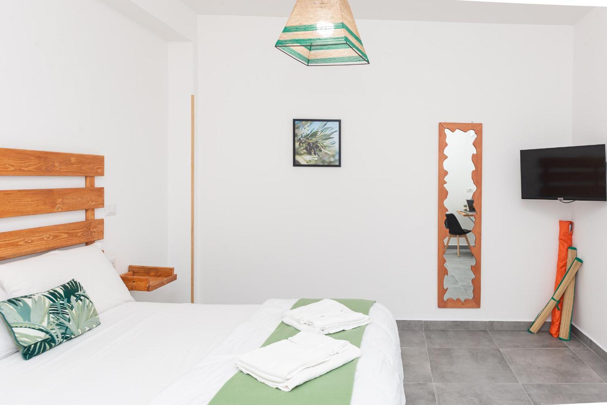 Guest House - Affittacamere Green Apartment - By Faendho Porto Torres Zewnętrze zdjęcie