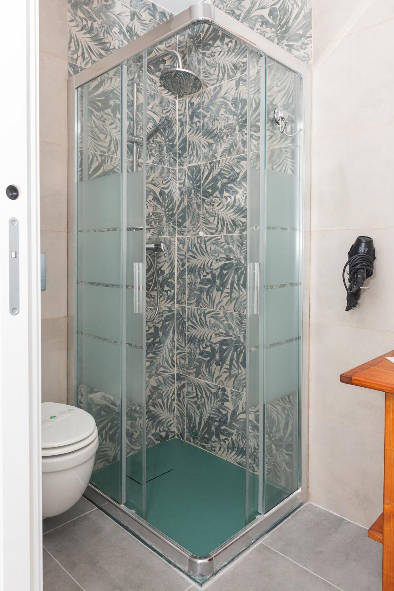 Guest House - Affittacamere Green Apartment - By Faendho Porto Torres Zewnętrze zdjęcie